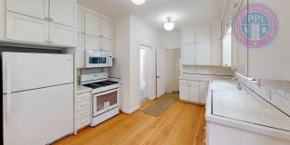 Coveted Old Town Lake Oswego Craftsman | Walk to George Rogers Park, Downtown Dining & Shopping Gallery 7