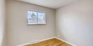 Recently Remodeled 4 bedroom, 2 bath Ranch Style Boulder House Gallery 7