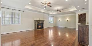 1701 WALNUT AVENUE Gallery 22