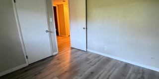 3 bedroom 1 bath duplex Gallery 15