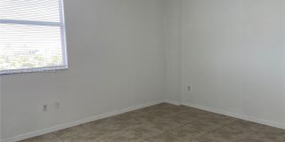 1 Glen Royal Pkwy Gallery 6