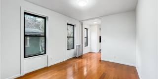 42 Hawthorne Street Gallery 9