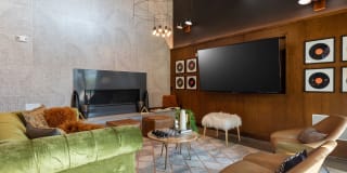 Mercantile River District Gallery 28