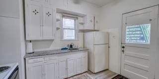 Spacious 2 Bedroom Apartment in Monte Vista Near Downtown San Antonio Gallery 6