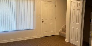 Remodeled River Road Townhome Remodeled River Road Townhome Gallery 3