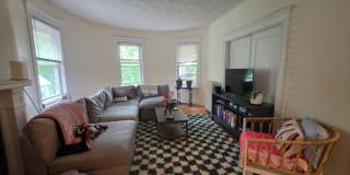 Spacious Modern Brookline 3 Bed Unit Available 9/1/26 Gallery 3