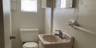 Convenient Port Charlotte Location! Gallery 16