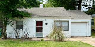 2 Bedroom at Kellogg and Oliver Gallery 1