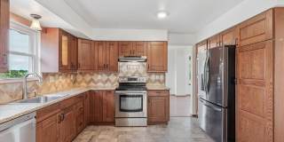 12765 Utica Circle Gallery 8