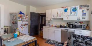 92 Oak Avenue Gallery 8