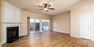 charming 3-bedroom, 2.5-bathroom townhome Gallery 12