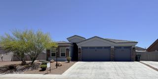 Beautiful 3-Bedroom Home with Modern Upgrades and RV Parking Gallery 1