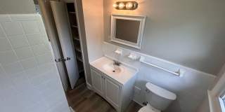 3Bed 1.5Ba available now- Now get 1st month rent free! Gallery 4