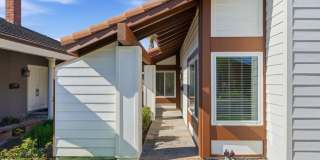 Beautifully Updated Huntington Beach 3 Bedroom / 2 Bathroom Home Gallery 4