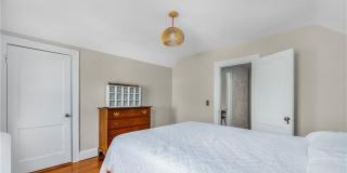 422 Wayland Avenue Gallery 18