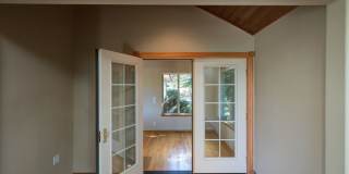 2759 NW CHAMPION CIRCLE, BEND, OR 97703 – AWBREY GLEN Gallery 22