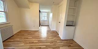 8 Ridge Street Gallery 23