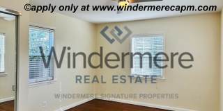 Beautifully Remodeled 2 Bedroom, 2 Bath Duplex on Freeport Blvd.- Now available! Gallery 16