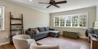 542 Nagle Street Gallery 5