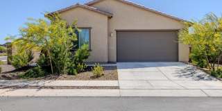 3 Bedroom 2 Bathroom with Flex room Gallery 1