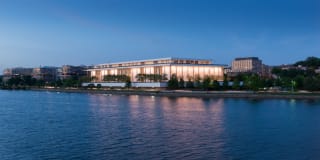 2400 Pennsylvania Avenue Gallery 30