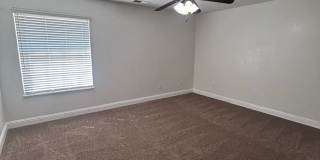 Now Available! 3 Bedroom Home in North West Visalia! Gallery 19