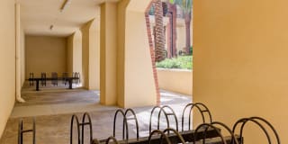 Ferrante Ferrante Gallery 76