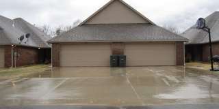 425 Sterling Pointe Way Gallery 1