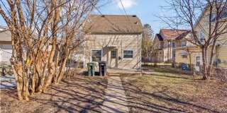 309 W 10th St - Cedar Falls Gallery 1