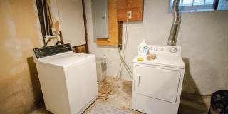 Charming & Spacious Main-Level Apartment Near Downtown Gallery 14
