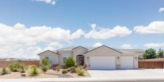 Custom 4 bedroom Single Story. Crimson Cliffs boundaries. Gallery 1