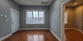 100 GRIFFITH ST Gallery 14