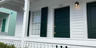 Old Town Location - 1 bed / 1 bath Apartment Gallery 1