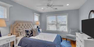 105 Beacon Boulevard Gallery 18