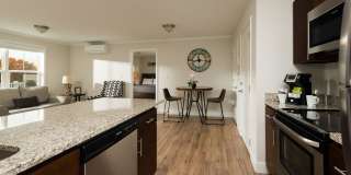 Hudson Square Gallery 5