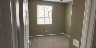 Beautiful Renovated Home Ready for move in! Gallery 6