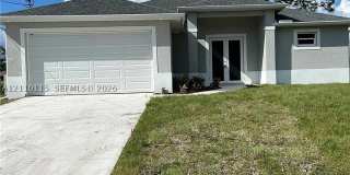 3304 11 Street W 3304 11 Street W Gallery 1