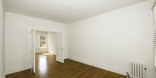 825 Pine Street Gallery 16