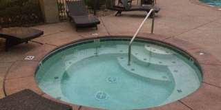 AWESOME 2-BEDROOM CONDO INCL. GARAGE, SWIMMING POOL, WASHER & DRYER! Gallery 21