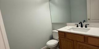 2 bedroom, 2 1/2 bath condo in the NORTHEAST side of Colorado Springs Gallery 8