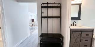 1088 E Broadway Gallery 12