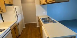 River Walk Apartments Gallery 17