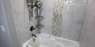 Gorgeous 6-bedroom, 4-bathroom with a large garage Salem Gallery 15