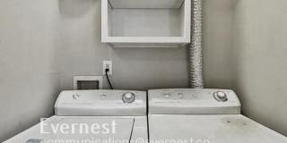 2418 East Franklin Street Gallery 15