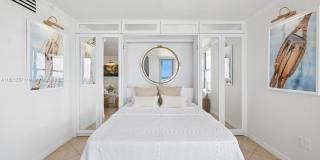 2899 Collins Ave Gallery 3