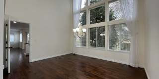 Grand 5 Bedroom Home Featuring 19ft Ceilings, Family Room & Main-Level Suite Gallery 31