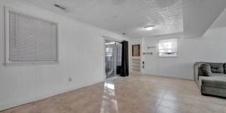 1312 MAGNOLIA Avenue Gallery 24