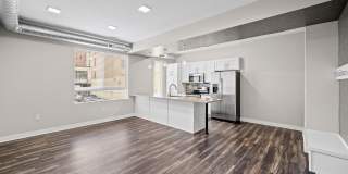 The Maxwell Downtown Des Moines Gallery 74