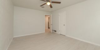 4505 UNIVERSITY AVENUE Gallery 19