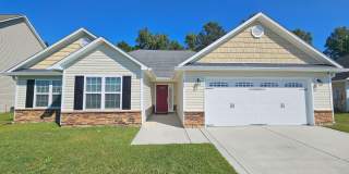 Lovely 3 Bedroom with Trash Included and Option to Include Water! Gallery 1